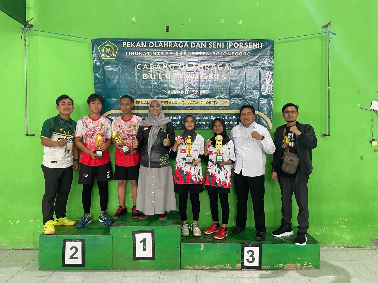 MTs Abu Darrin Raih Juara Umum Porseni 2025 Kabupaten Bojonegoro