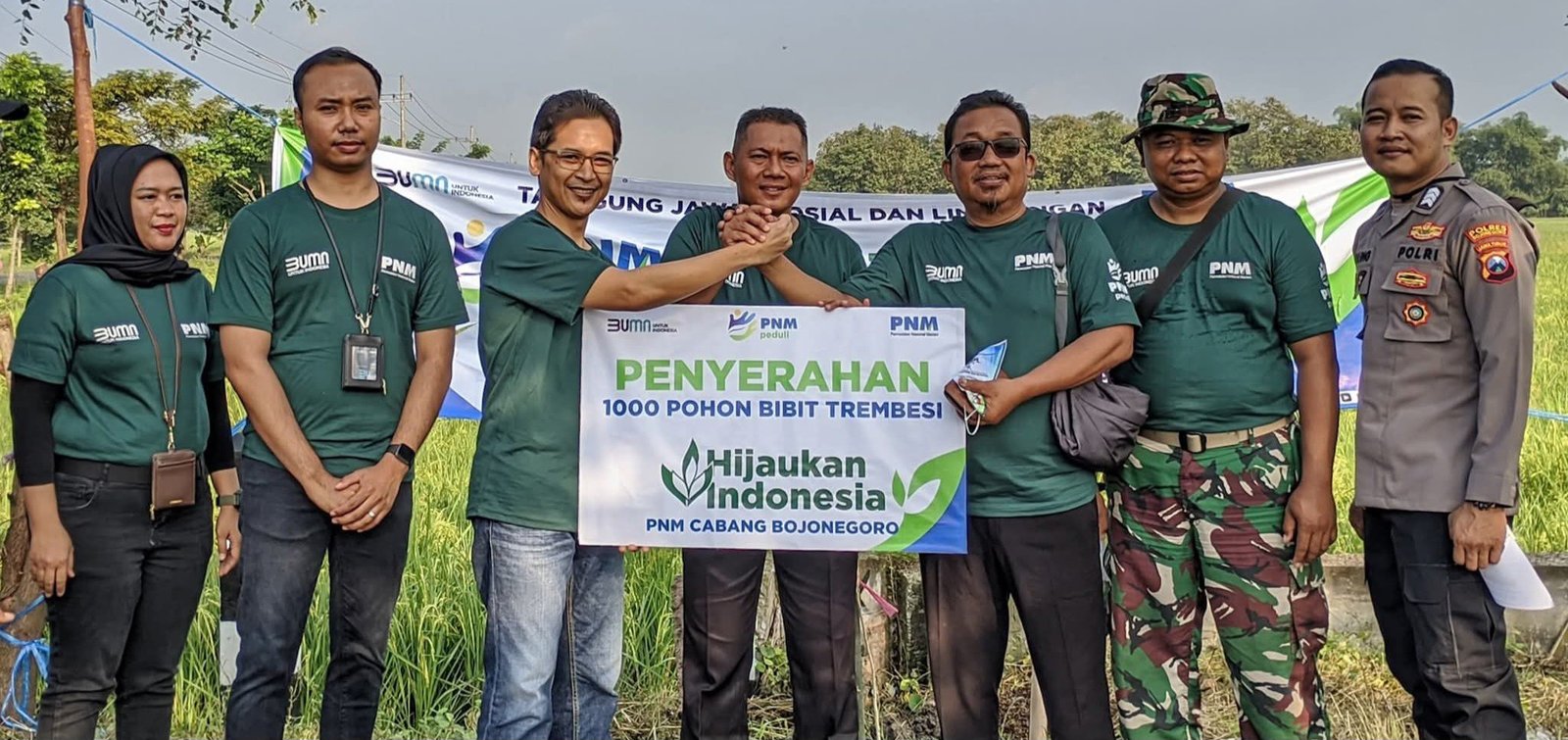 Hijaukan Tanjungharjo, PNM Tanam 1000 Pohon Bersama Warga