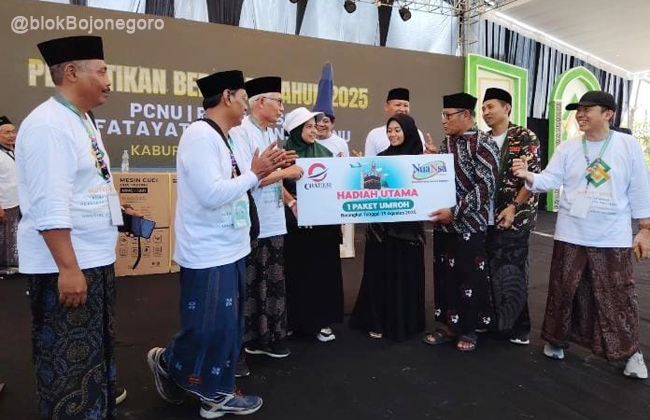 Hore..! Siti Ulfatin warga Ledok Wetan, Kota Bojonegoro Dapat Umroh