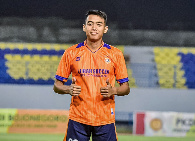 Moch Teguh Rahayu: Striker Kades Bojonegoro yang Moncer di PKDI Cup Jatim 2025
