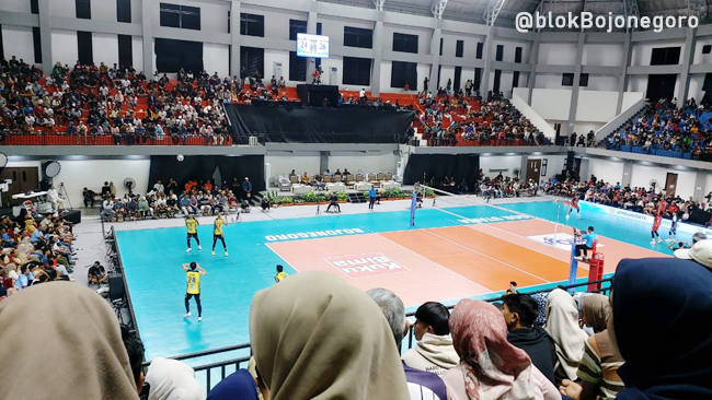 Livoli Putra Tampil, GOR Bojonegoro Penuh Penonton