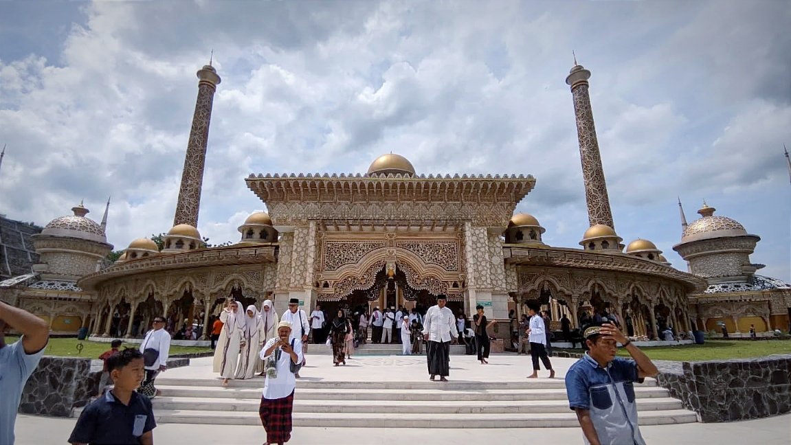 F-PKB Bojonegoro Tolak Penggantian Nama Masjid Wisata Religi