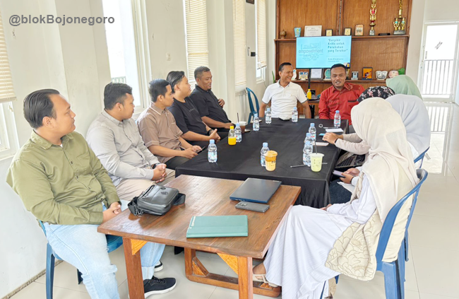 Sekolah Manajemen Program ala Yayasan Sedulur Pena di D'Konco Cafe