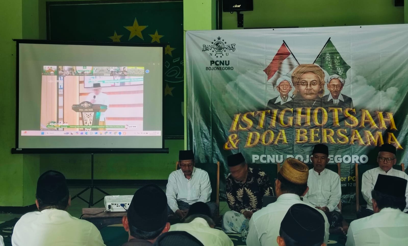 Kiai Sepuh di Jatim Ikuti Istighosah dan Doa Bersama PWNU Jawa Timur