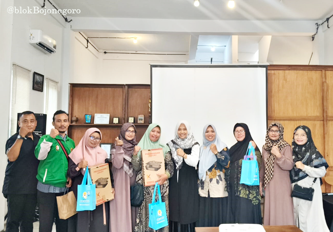 Peserta Dapatkan Doorprize di Seminar Komunitas Master of Selling Team BP Group