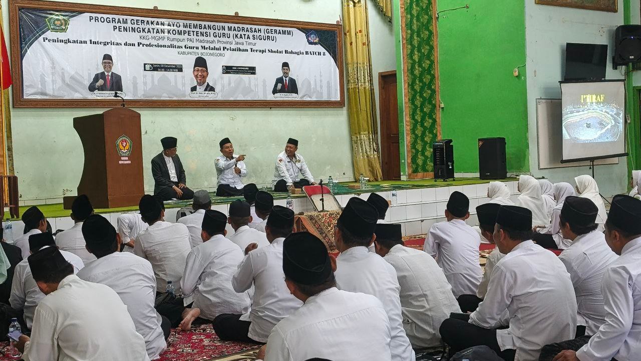Tingkatkan Integritas dan Spiritualitas, 225 Guru Madrasah di Bojonegoro Ikuti Pelatihan “Sholat Bahagia”