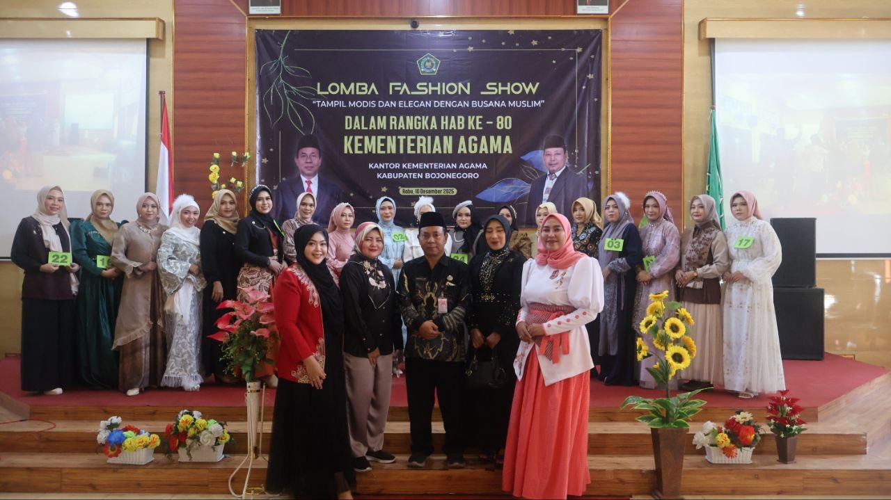 Fashion Show HAB ke-80 Kemenag Bojonegoro Berjalan Meriah, Jadi Role Model Berbusana Modis dan Islami