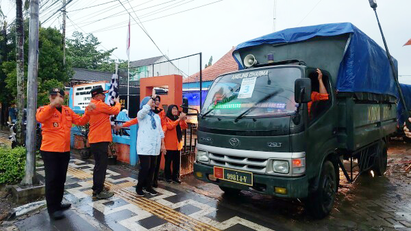 Bojonegoro Kirim 8 Truk Penuh Bantuan ke Sumatera