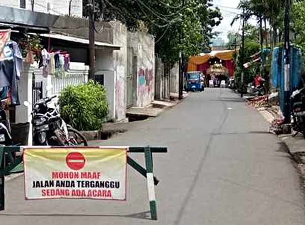 Menutup Jalan untuk Hajatan dalam Agama