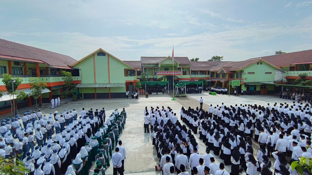 Suasana Khidmat Warnai Upacara HAB ke-80 Kemenag Bojonegoro