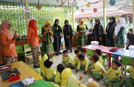 Tingkatkan Kualitas Pendidikan Anak, DWP Bojonegoro Studi Banding ke Lumajang