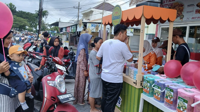 Siswa SLB Negeri Tambahrejo Jualan di GIRAS Jelang...