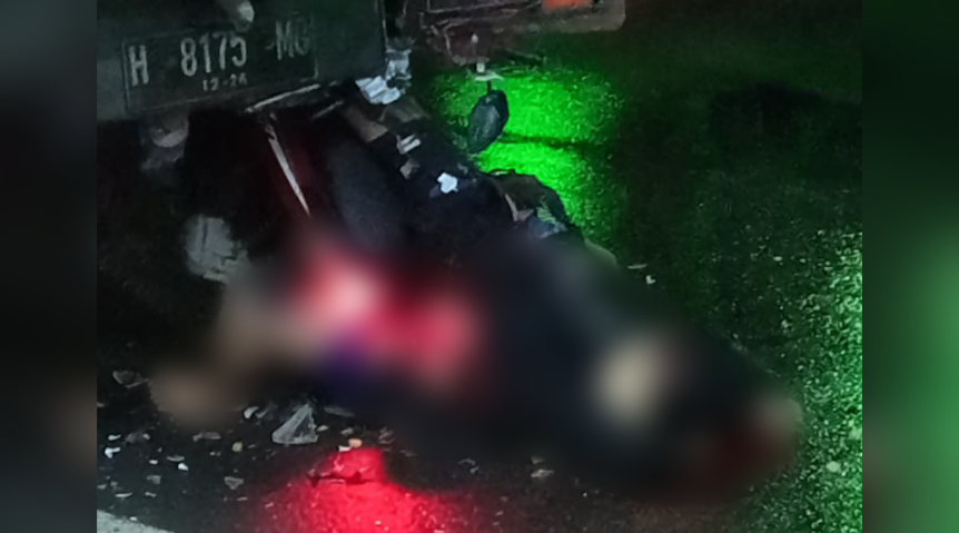 Dua Pemuda Meregang Nyawa Usai Tabrak Truk Parkir...