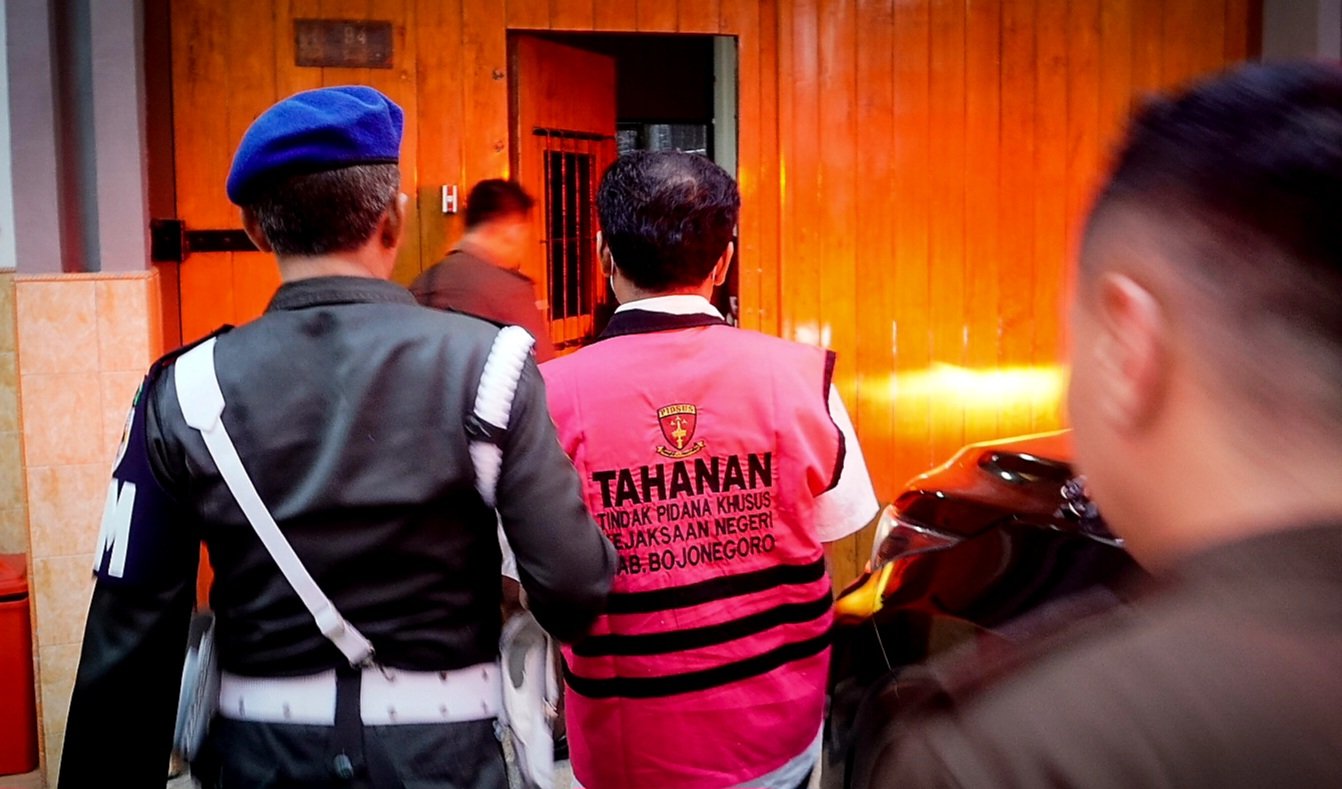 Segera Disidang, Tersangka Kades Drokilo Bojonegoro Dilimpahkan ke...