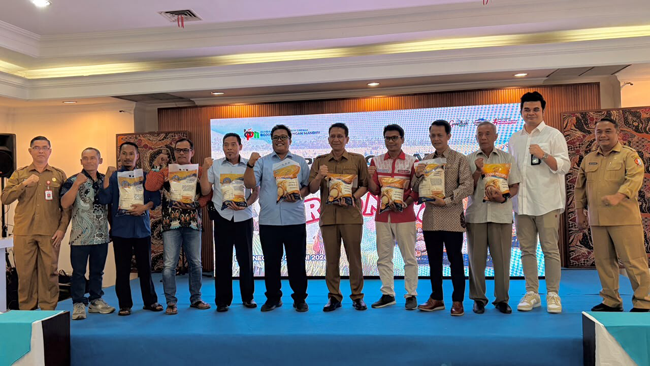 Wujud Kemandirian Pangan, Pemkab Bojonegoro Luncurkan Beras Rojo...