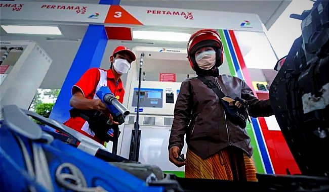Harga Pertamax 92 Naik Rp16.250, Warga Bojonegoro Beralih...