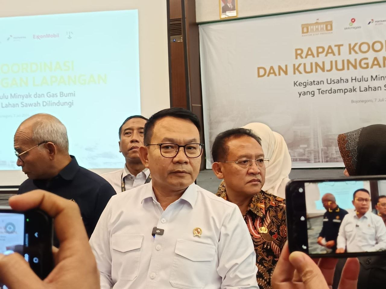 KSP Minta Kendala Lahan Proyek Migas Segera Dituntaskan,...