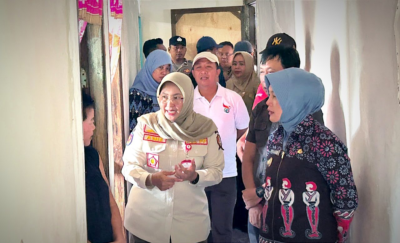 Pemkab Bojonegoro Sidak Warung di Sukosewu, Diduga Sediakan...