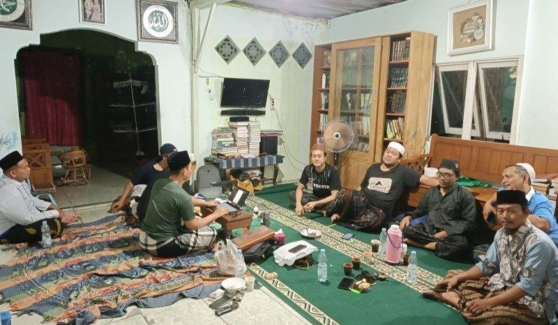 Tim Ihya'ut Turots Lestarikan Manuskrip KH Munawir Cangaan...