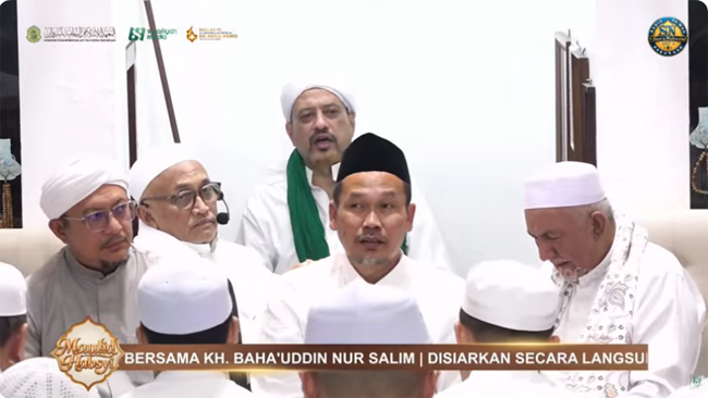 Gus Baha' Hadiri Maulid Habsyi di Rangkaian Haul...