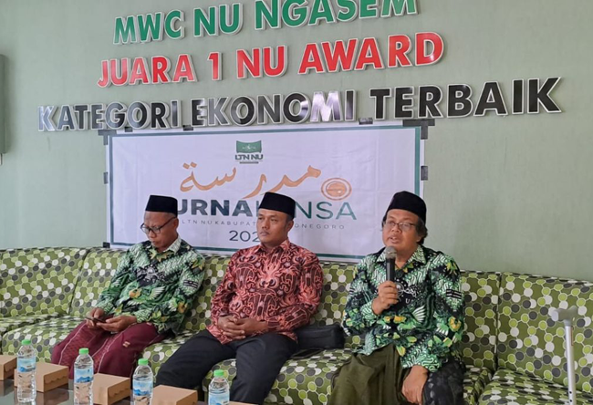 Ketua Tanfidziah MWCNU Ngasem: Menulis Memperpanjang Umur