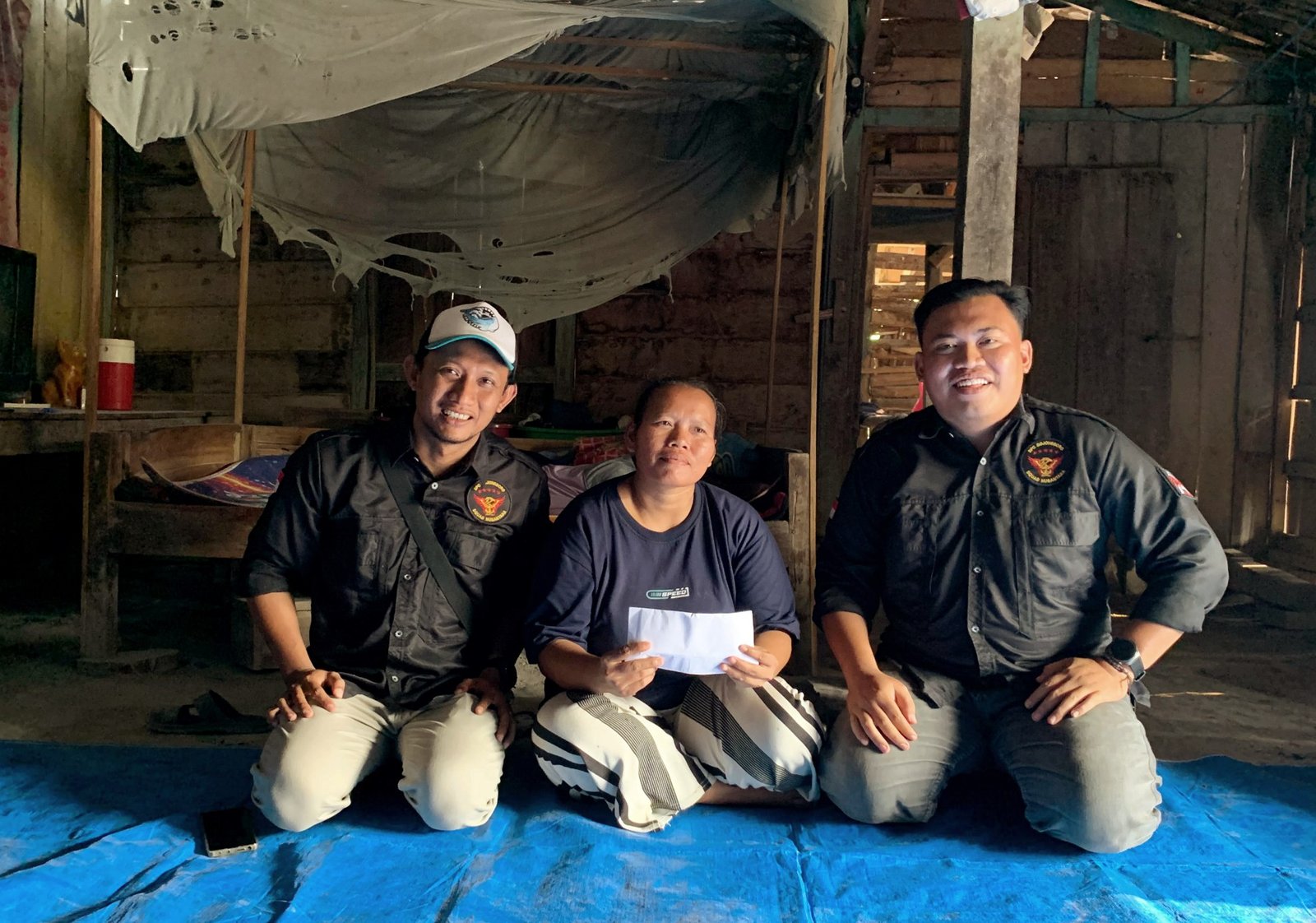 Di Tengah Kesulitan Ekonomi, Squad Nusantara Bojonegoro Bantu...
