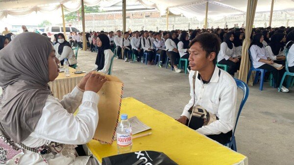 Sinergi Pabrik Sepatu dengan Pemkab Bojonegoro, Serap 3.000...