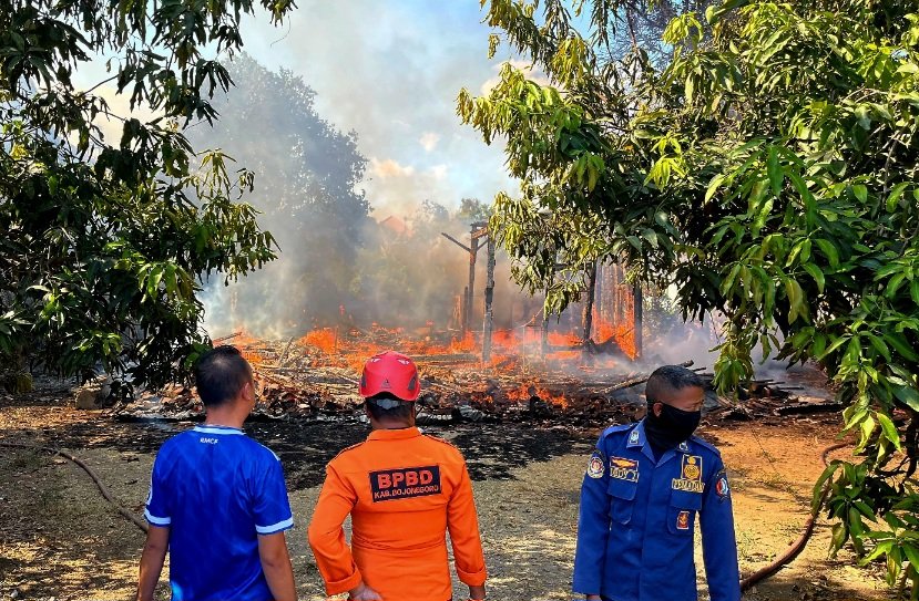 Diduga Korsleting Listrik, Rumah di Banjarejo Bojonegoro Ludes...