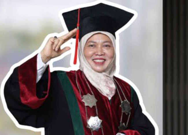 Sah...! Prof. Dr. Hj. Sri Minarti, M.Pd.I, Dikukuhkan Jadi Guru Besar