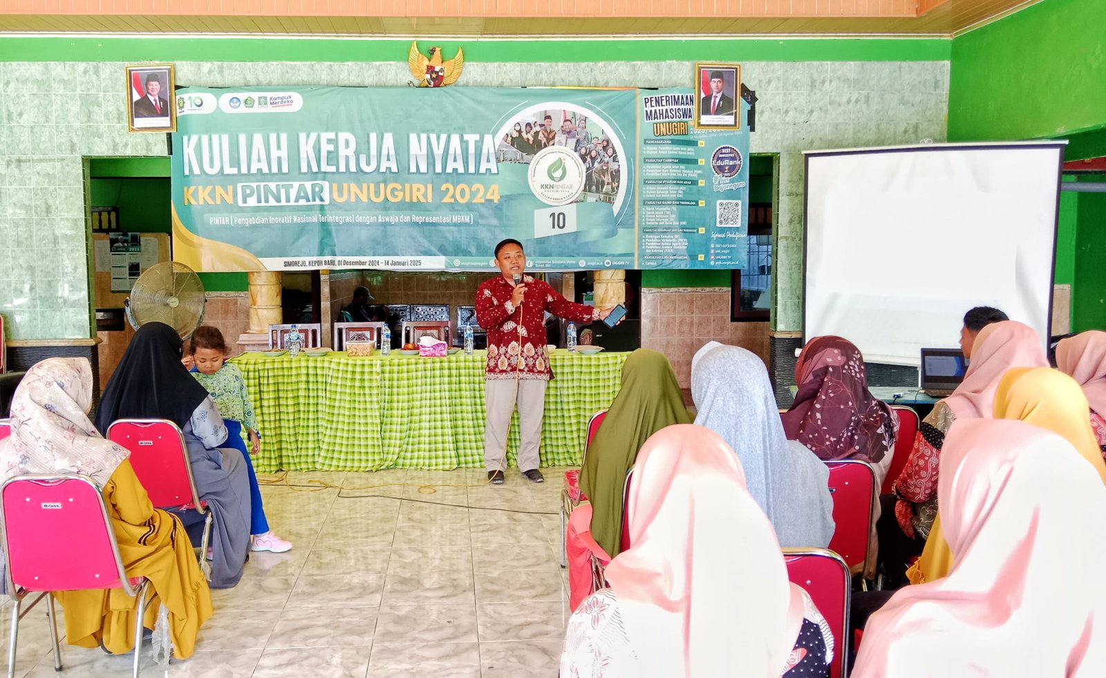 Mahasiswa Unugiri Dorong UMKM Desa Simorejo Go Digital