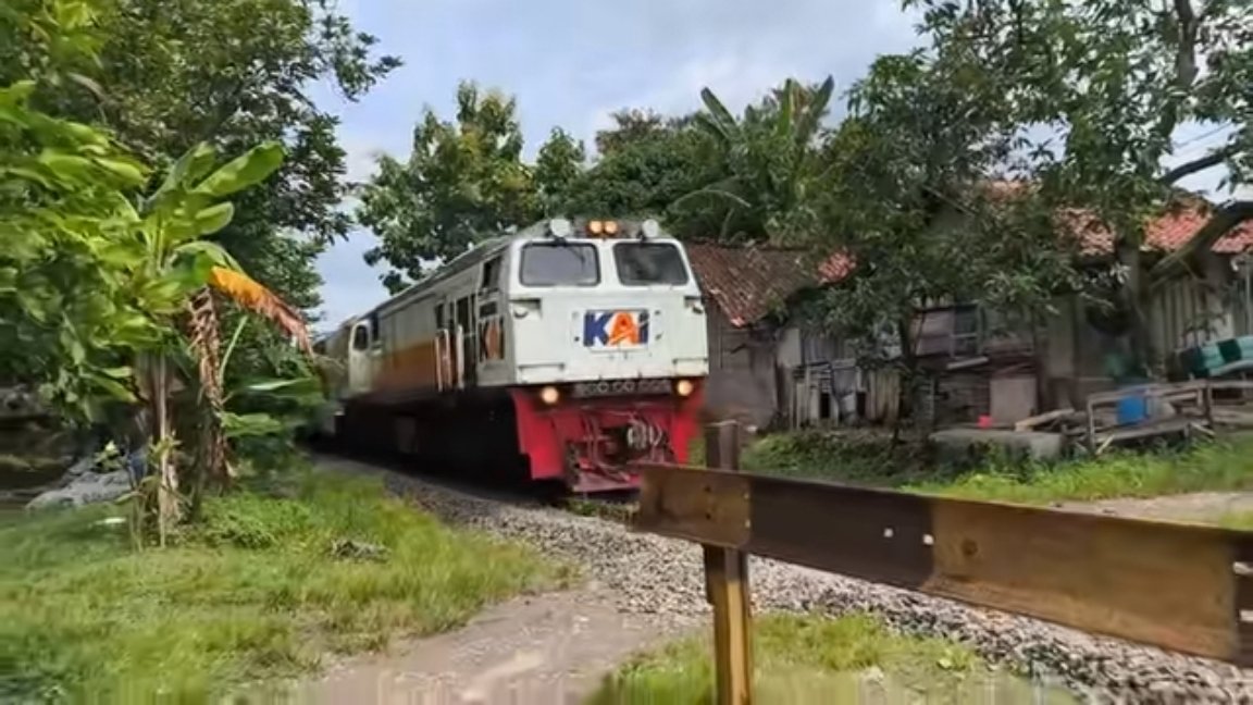 Imbas Jalur Grobogan Diterjang Banjir, 2 Kereta Api Dialihkan