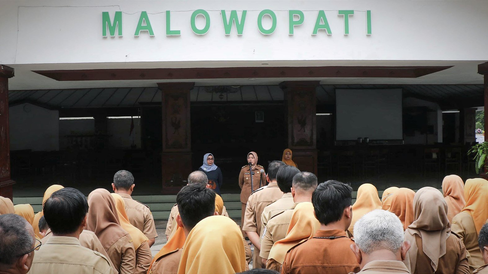 Pimpin Apel Perdana, Berikut Pesan Wabup Nurul ke Pejabat Pemkab Bojonegoro