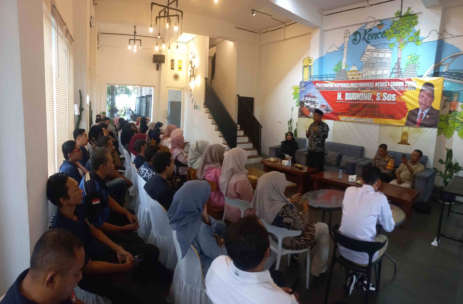 Anggota DPRD Provinsi Jatim, H. Budiono Serap Aspirasi di Kalangan Pemuda Bojonegoro di D'Konco