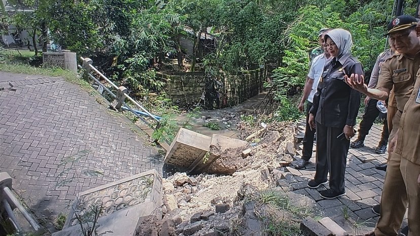 Jembatan Antar Desa di Bojonegoro Putus Diterjang Banjir Bandang