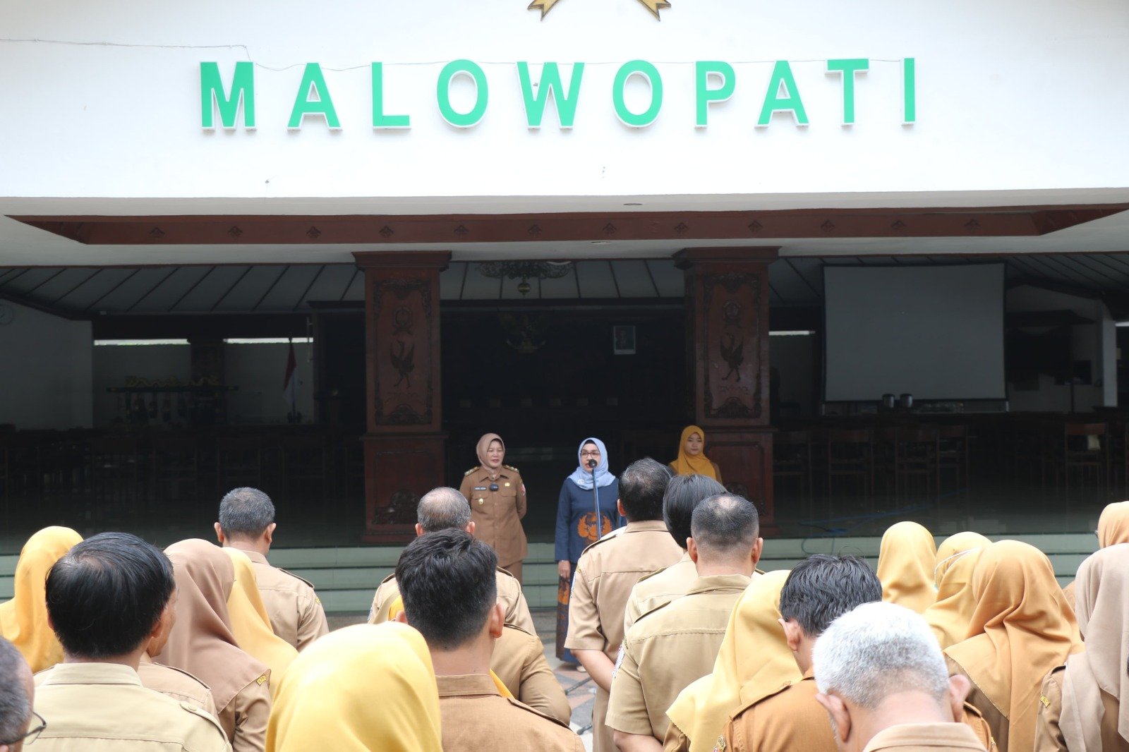 Wakil Bupati Bojonegoro Pimpin Apel Perdana Karyawan Pemkab Bojonegoro