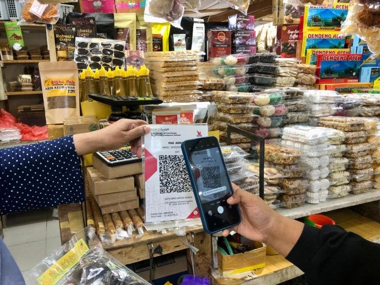 Tak Perlu Ribet Beli Cake dan Hantaran Bisa Bayar Pakai QRIS BRI