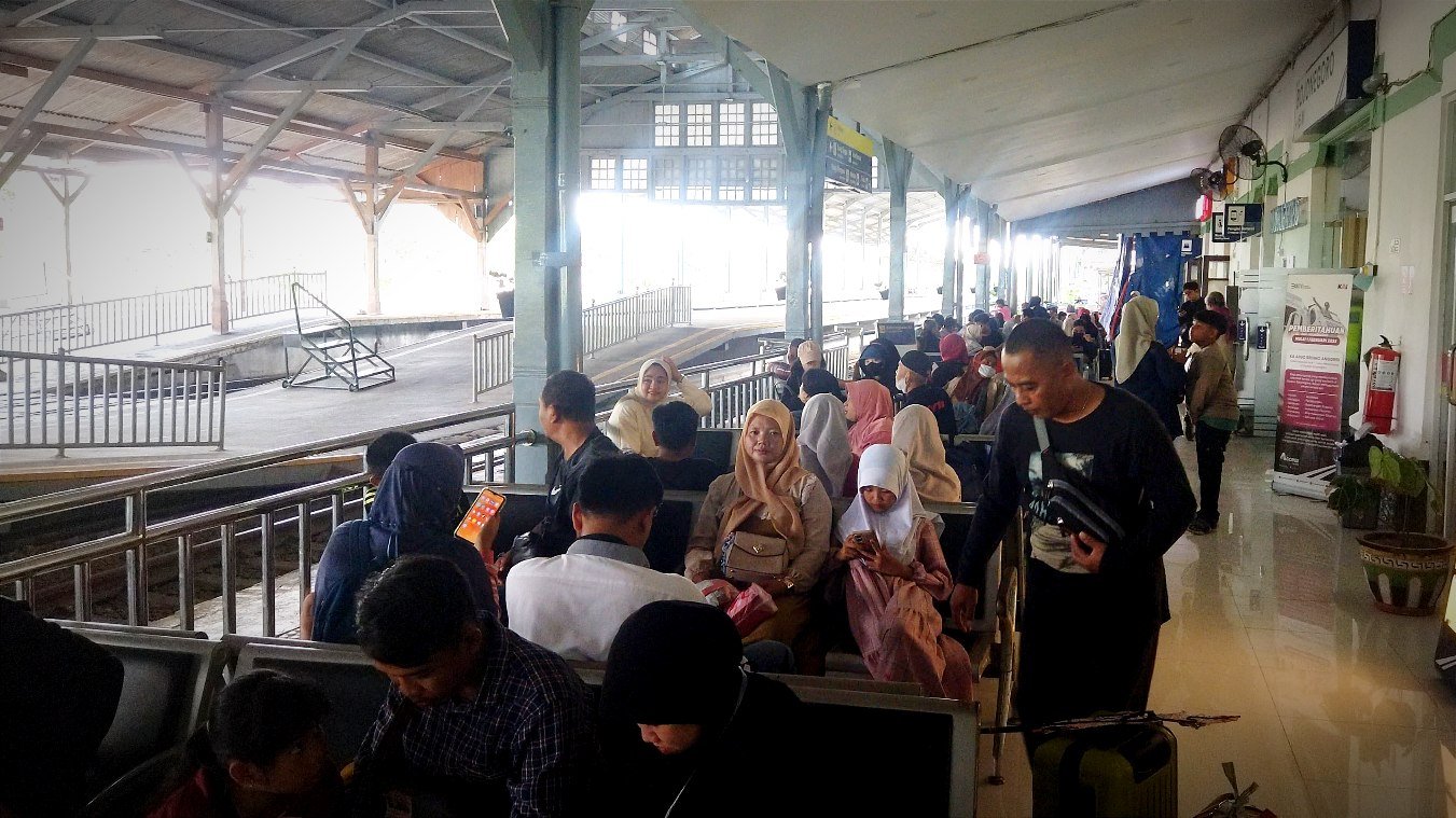 Libur Waisak 2025, Stasiun Bojonegoro Layani 1.545 Penumpang