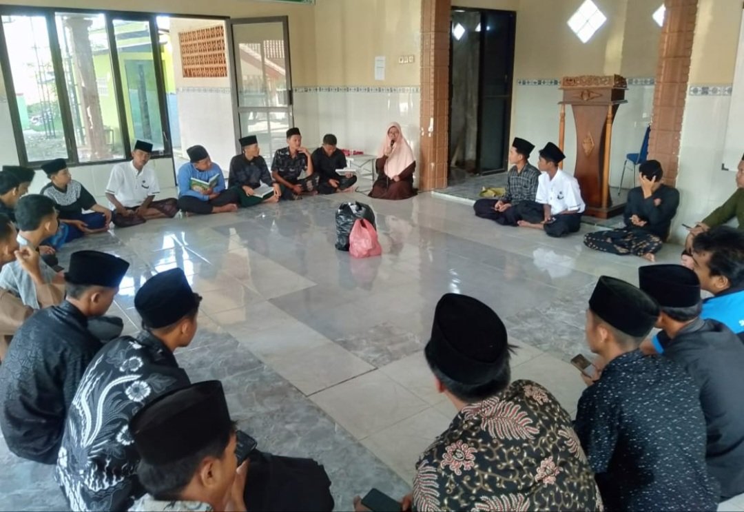 Sambut Pergantian Tahun Hijriah, SMKN Sugihwaras Gelar Khotmil Quran Bersama