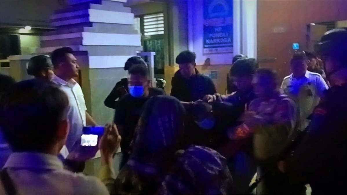 Lapas Bojonegoro Ricuh: Napi Melawan Saat Razia, Temukan Sabu Ratusan Gram