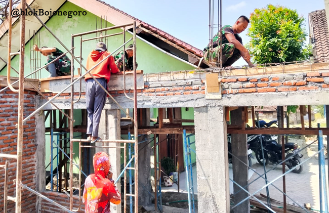 Satgas TMMD 125 Kodim Bojonegoro Bangun Musholla di SDN Soko IV