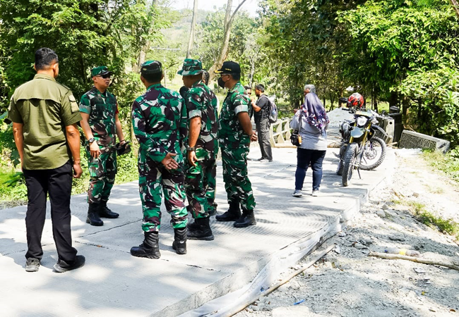 Akses Terbuka, Ekonomi Mengalir: Jalan Cor Beton TMMD 125 Bojonegoro Tembus Desa Terpencil