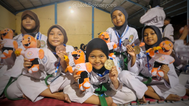 Si-Kecil Berprestasi dari Bojonegoro: Koleksi 6 Emas di Usia Dini Lewat Taekwondo