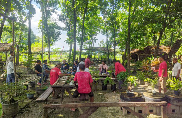 Warga Ngraseh Bojonegoro Dirikan Kominitas Alamsantri untuk Bangun Masyarakat Desa