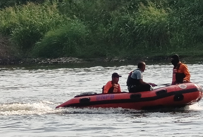 Warga Jumok Ngraho Tenggelam di Bengawan Desa Ngelo, Pencairan Dilakukan SAR
