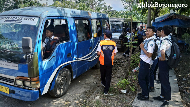 107 Unit Angkutan Pelajar Gratis, Sehari Tempuh 4.436 Perjalanan