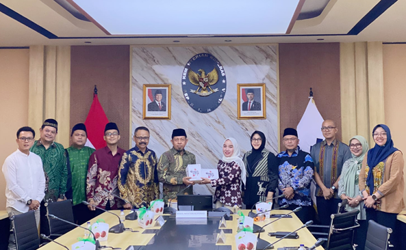 Bangun Kemandirian Ekonomi Santri Lewat Koperasi, Kemenag Gandeng Kemenkop