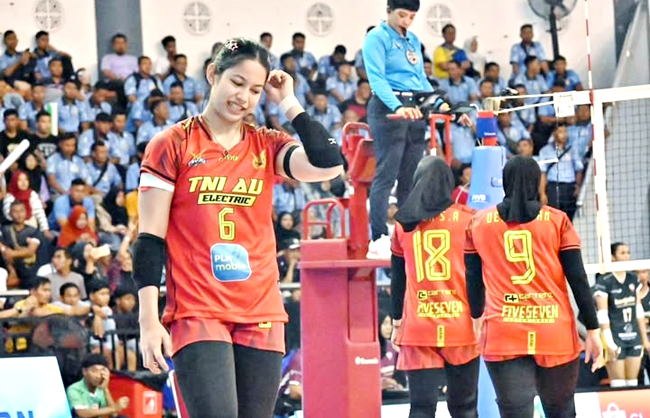 Poppy Aulia Maksimal, Megatron Lebih Ganas