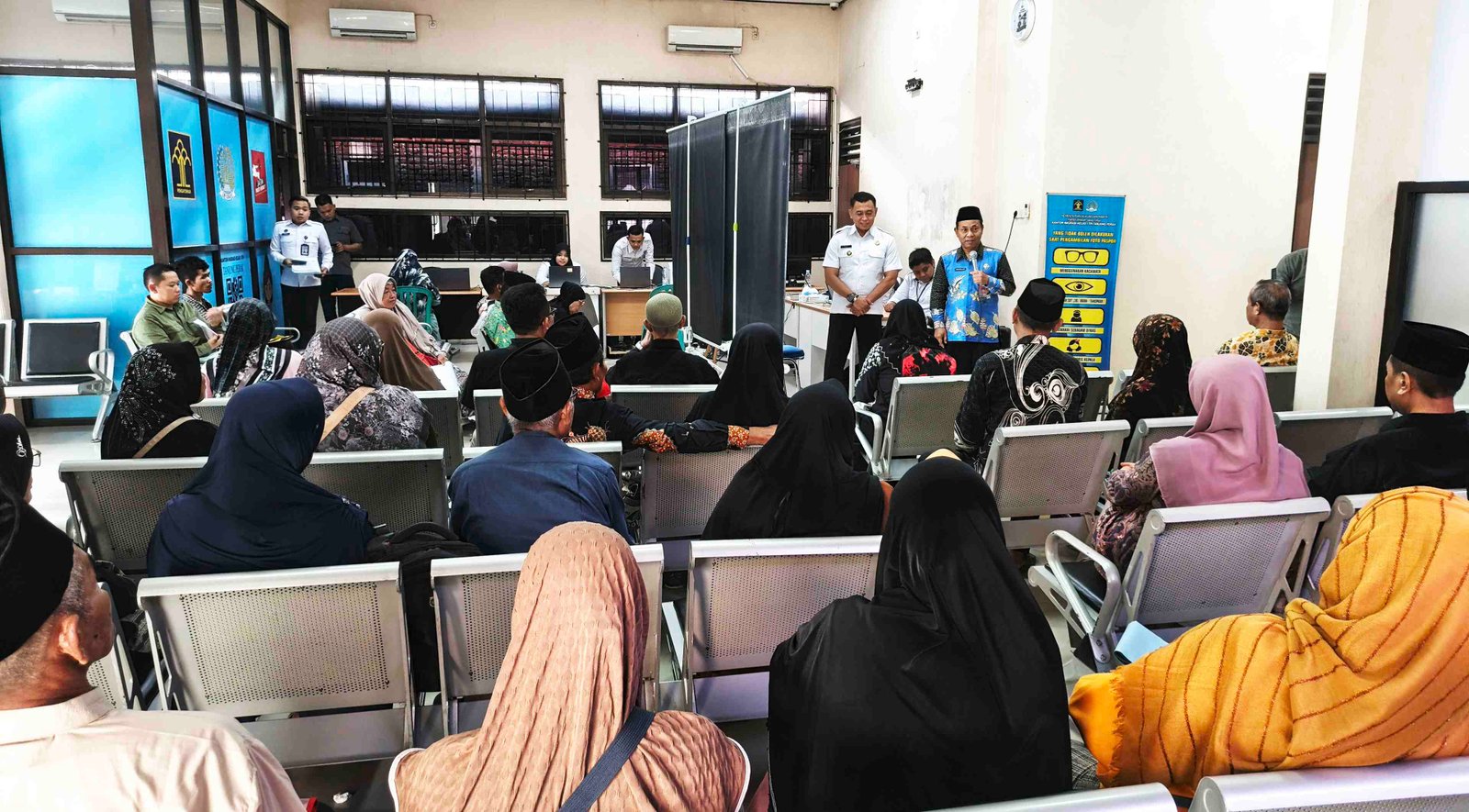 660 Calon Jamaah Haji Bojonegoro 2026 Jalani Proses Foto Paspor di UKK Imigrasi