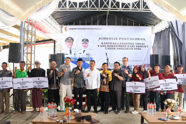 Salurkan BLT DBHCHT, Tingkatkan Kesejahteraan Buruh Pabrik Rokok dan Buruh Tani Tembakau