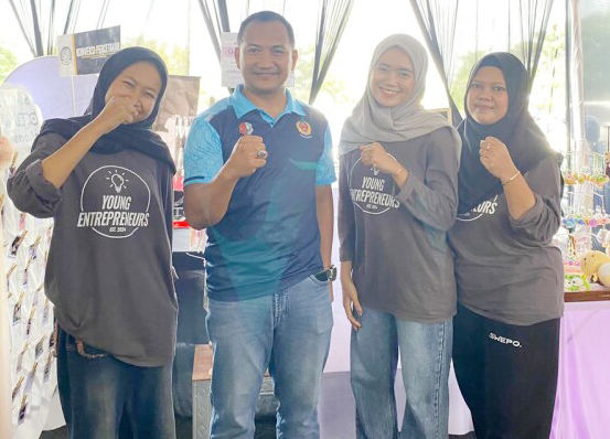 Hobi dan Ketekunan Bawa Nana Ke Dunia Bisnis, Aktif di Young Entrepreneur Bojonegoro